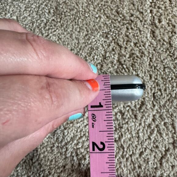 NEW Silver & Black Hard Shell Credit Card Wallet Closes Tightly Multiple Slots - Picture 10 of 11